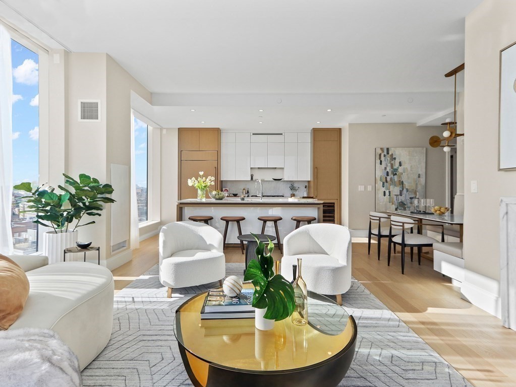 380 Harrison Ave. Unit: PH1B