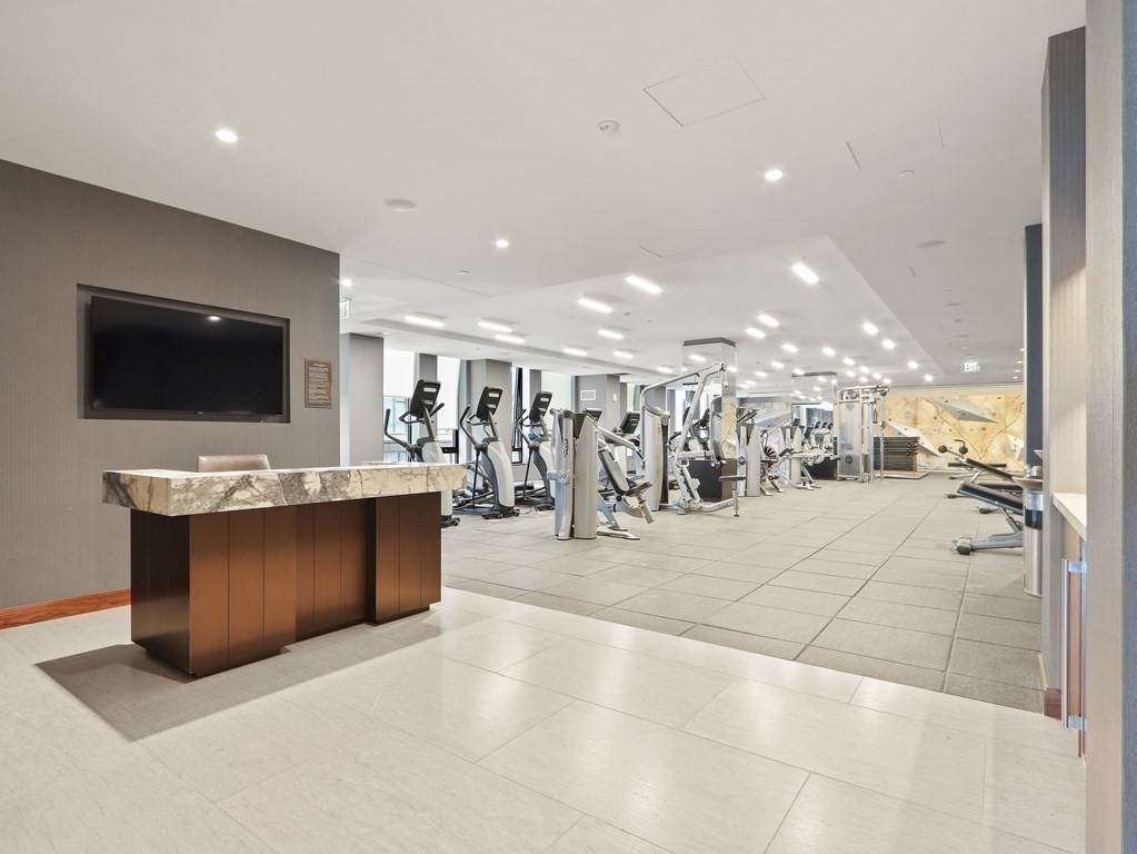 380 Harrison Ave. Unit: PH1B
