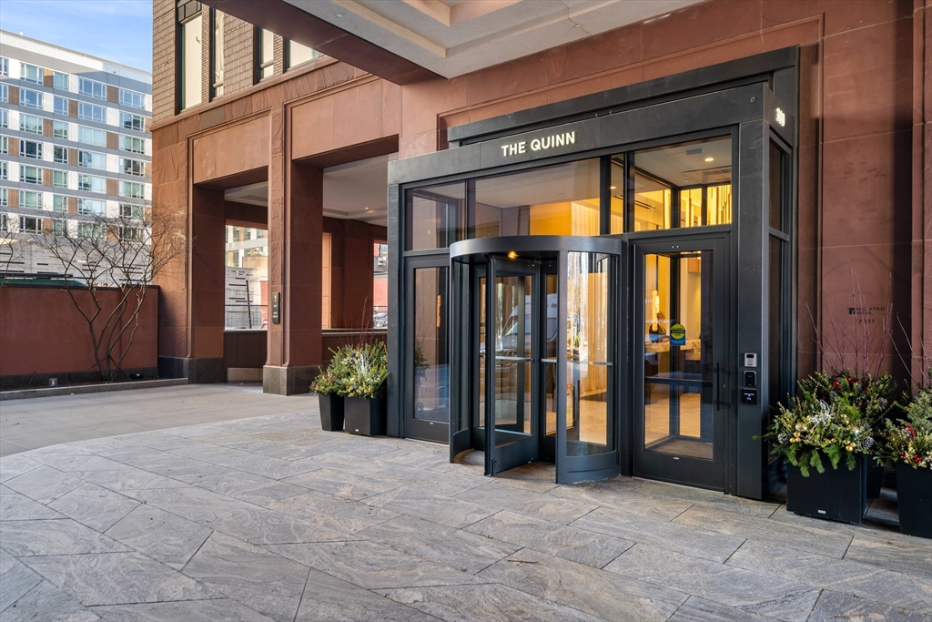 380 Harrison Ave. Unit: PH1B