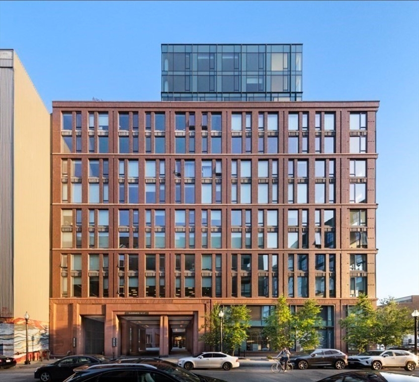 380 Harrison Ave. Unit: PH1B