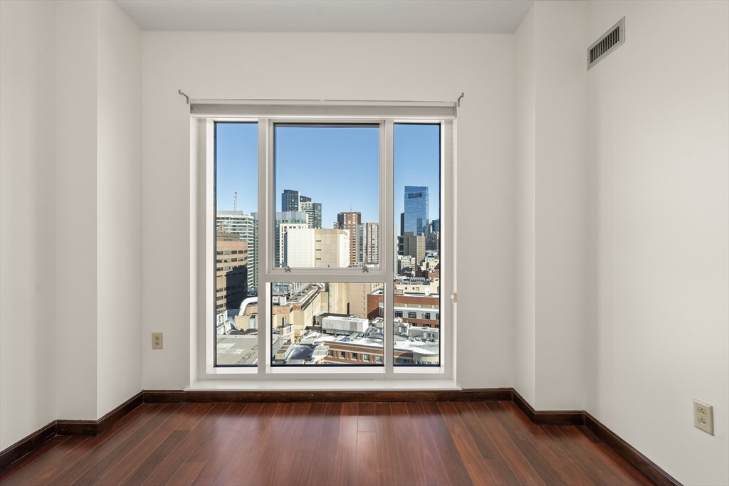 1 Nassau St # 2102