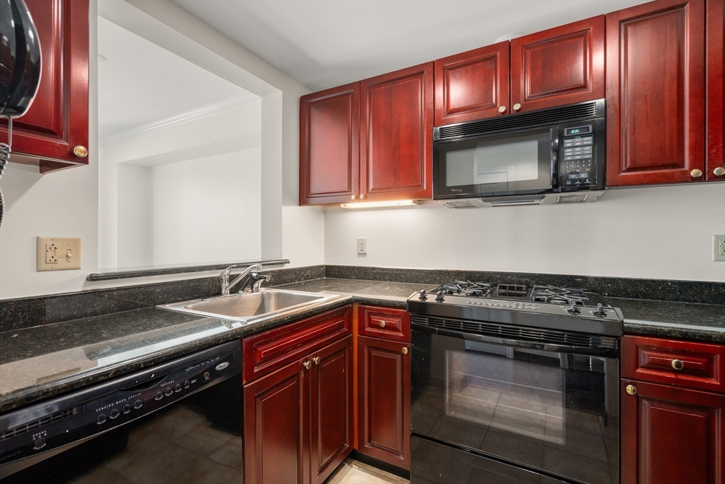 1 Nassau St # 2102