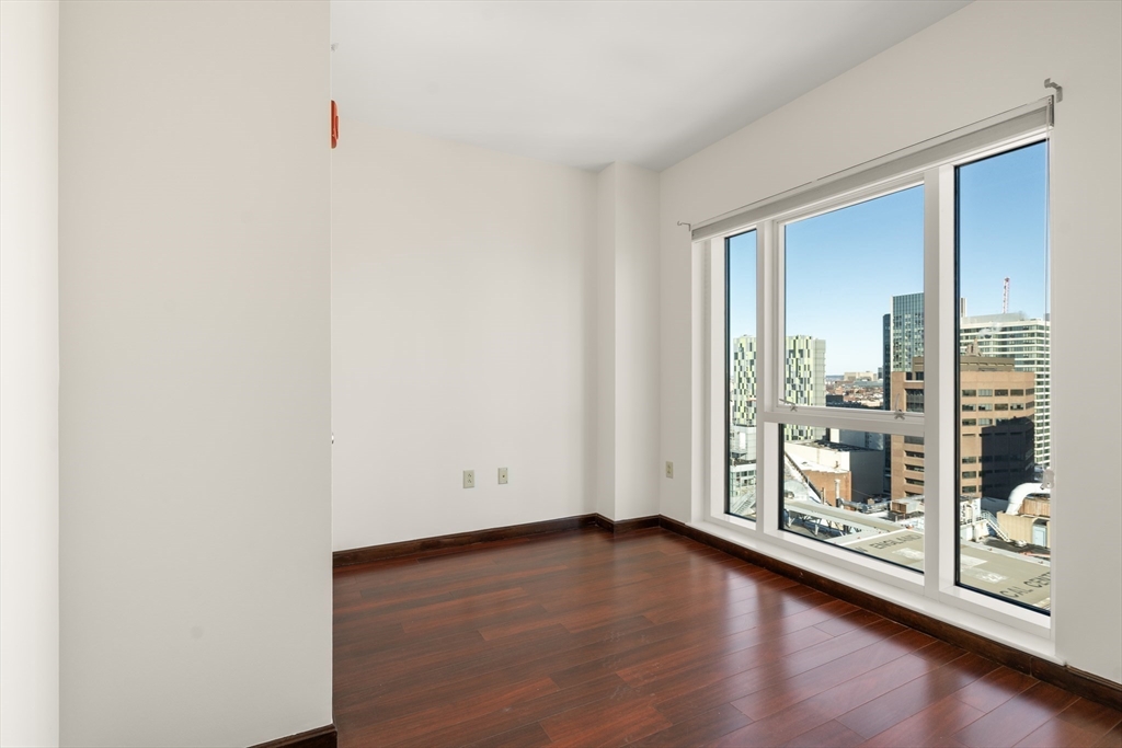 1 Nassau St # 2102