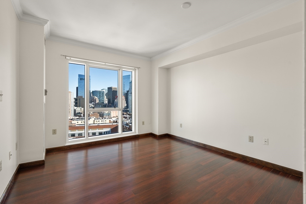 1 Nassau St # 2102