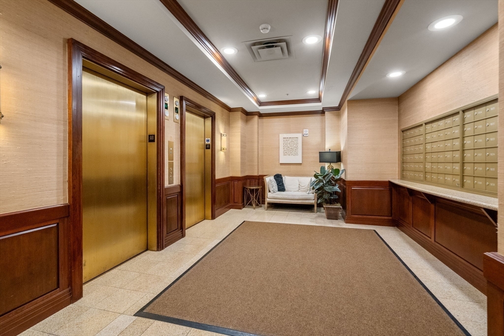 1 Nassau St # 2102