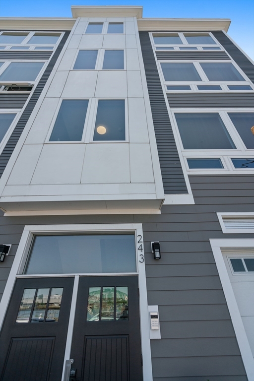 243 Condor St # 6