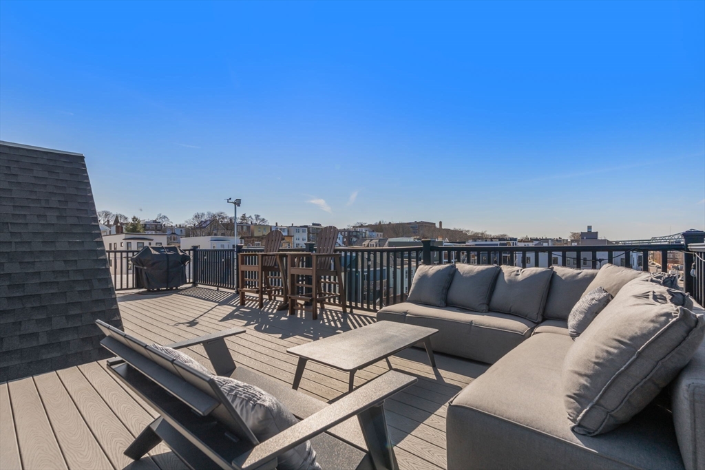 243 Condor St # 6