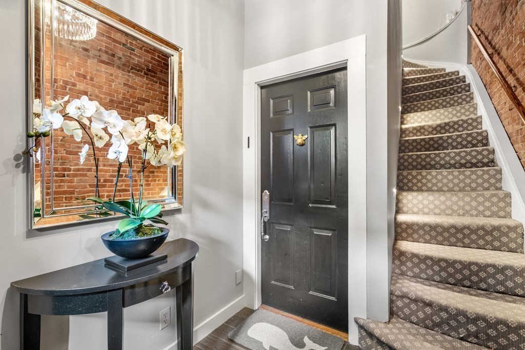 25 Milford St # 1