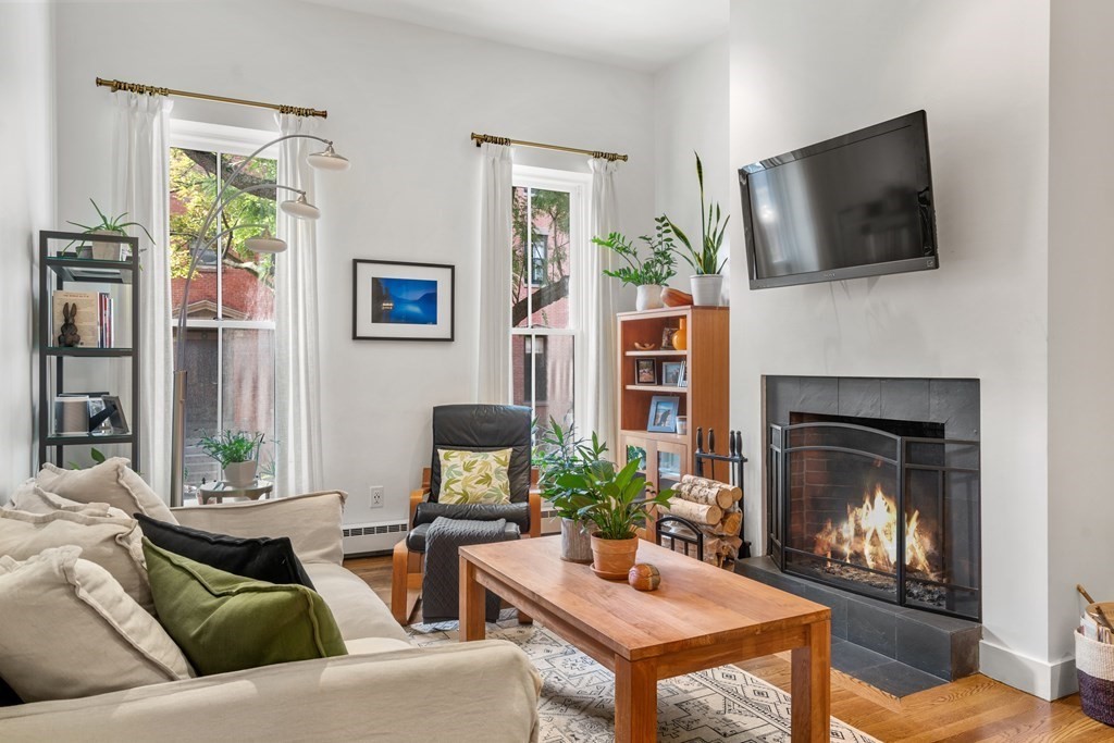 25 Milford St # 1
