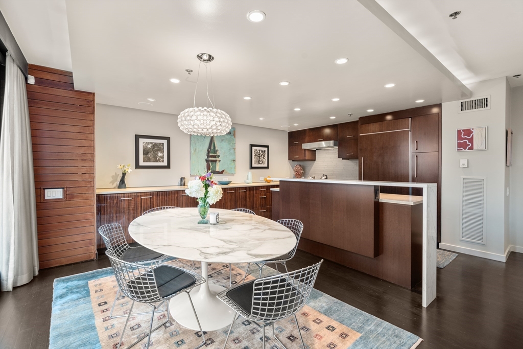 1721-1723 Washington St # 610