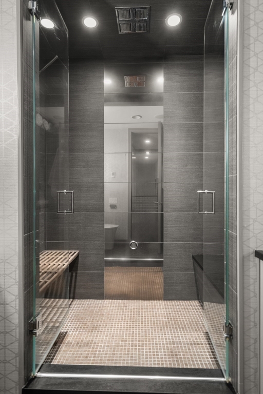 1721-1723 Washington St # 610