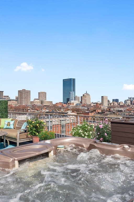 1721-1723 Washington St # 610