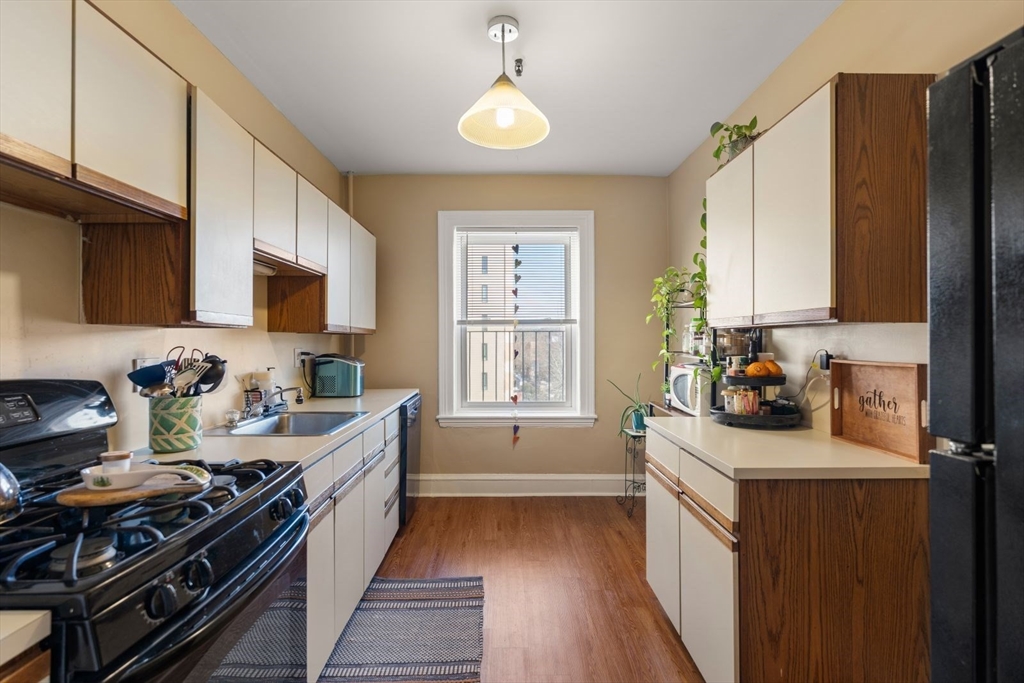 1662 Commonwealth Ave # 53