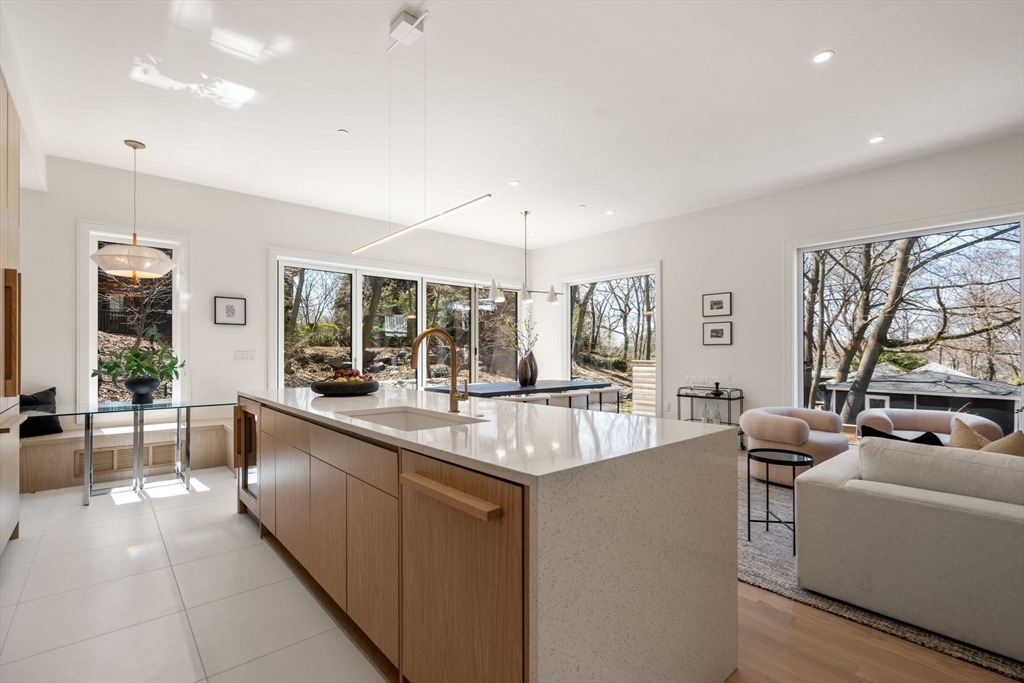 44 Robeson St # 44C