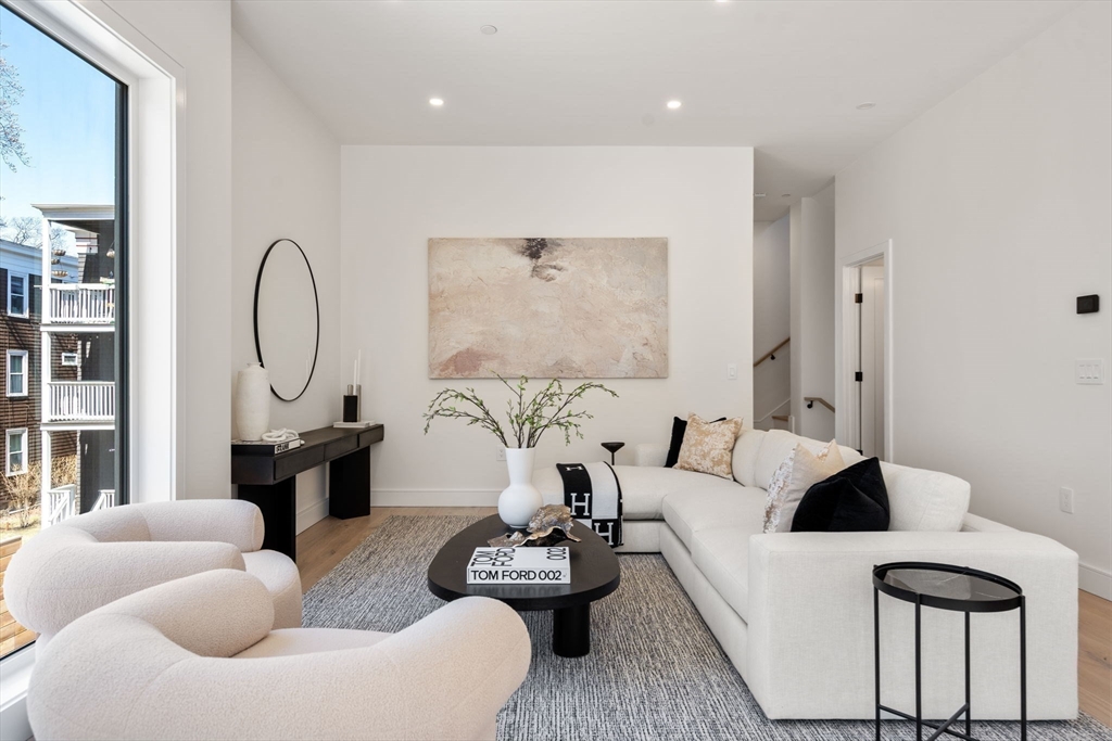 44 Robeson St # 44C