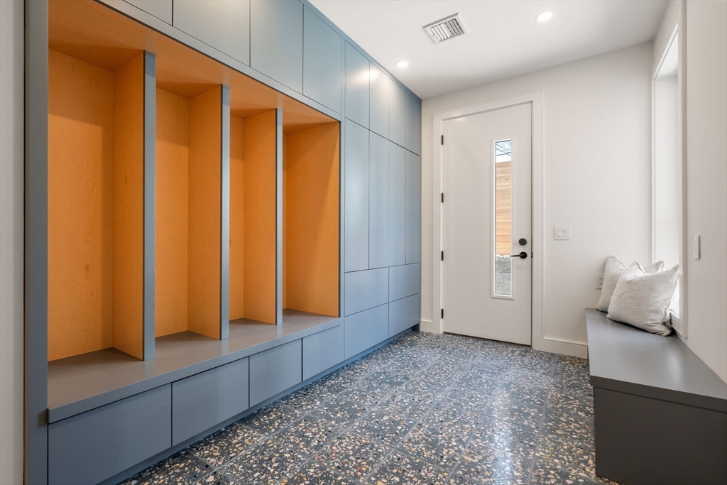 44 Robeson St # 44C