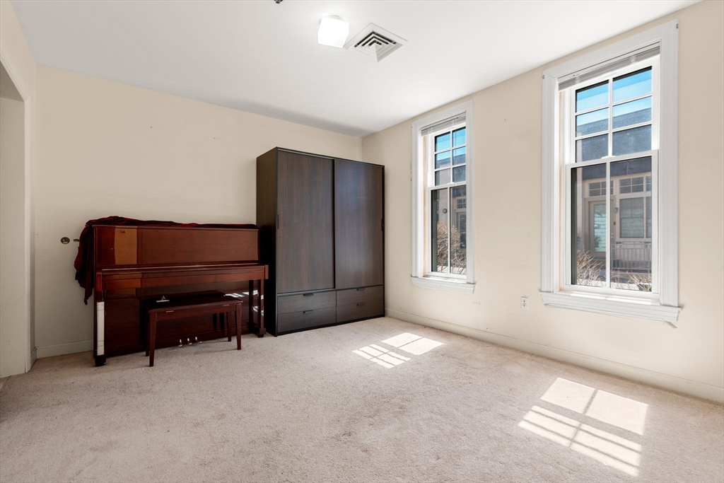 163-165 Chestnut Hill Ave # 102