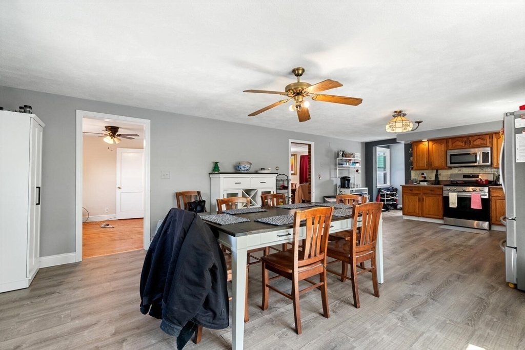 152 Springvale Ave