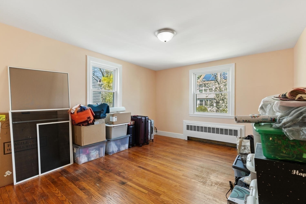 152 Springvale Ave