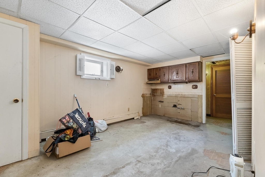 152 Springvale Ave