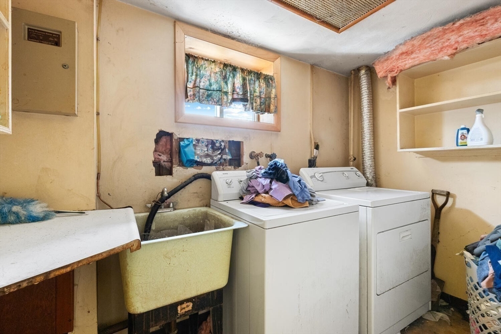 152 Springvale Ave