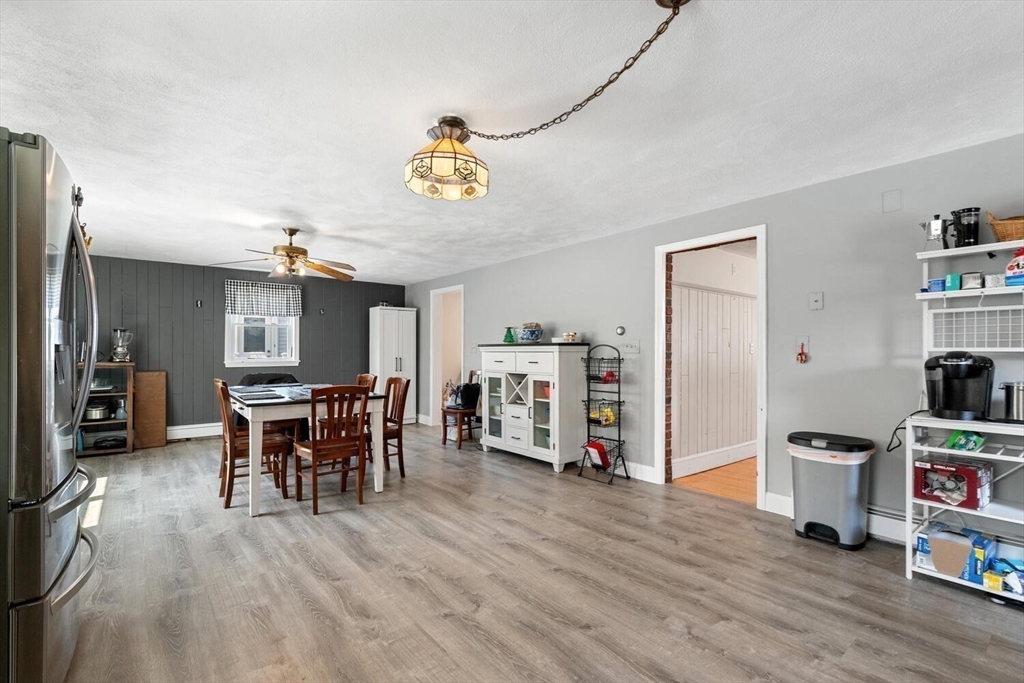 152 Springvale Ave