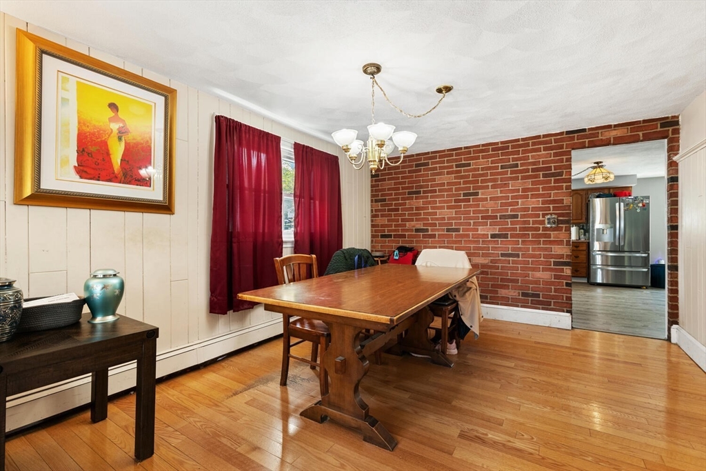 152 Springvale Ave