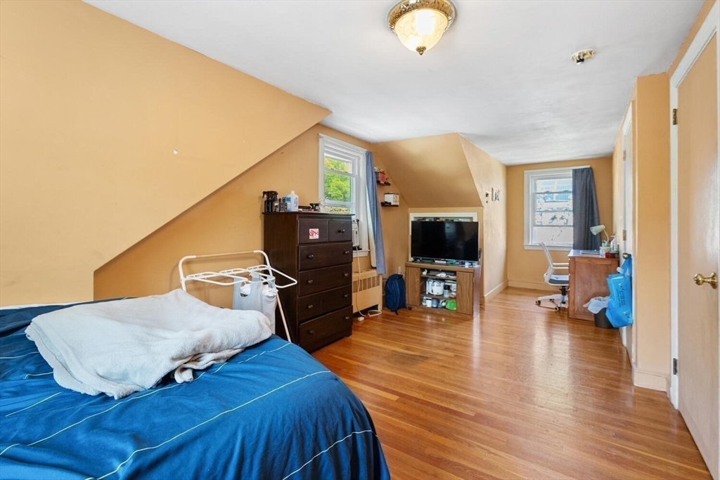 152 Springvale Ave
