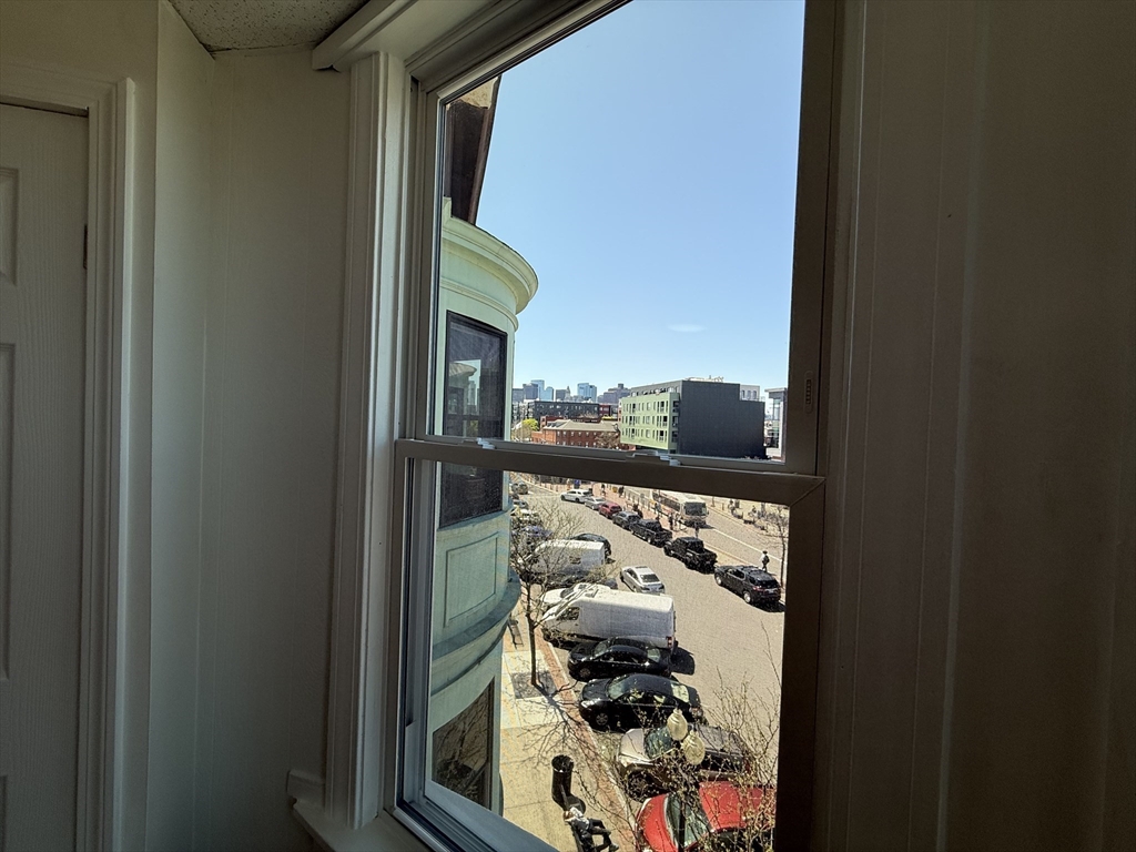 65 Maverick Sq # C
