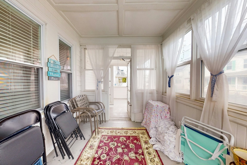47 Dolphin Ave # 1