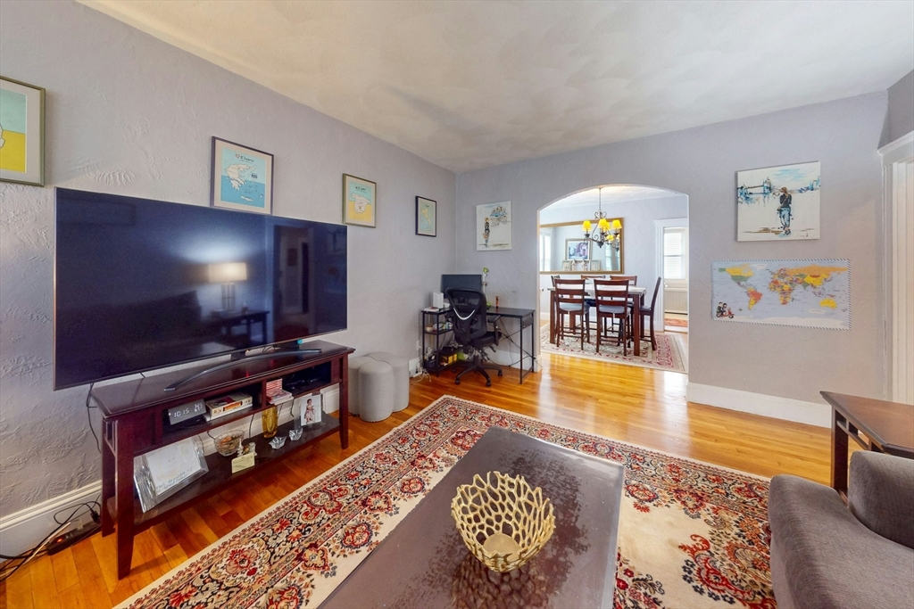 47 Dolphin Ave # 1