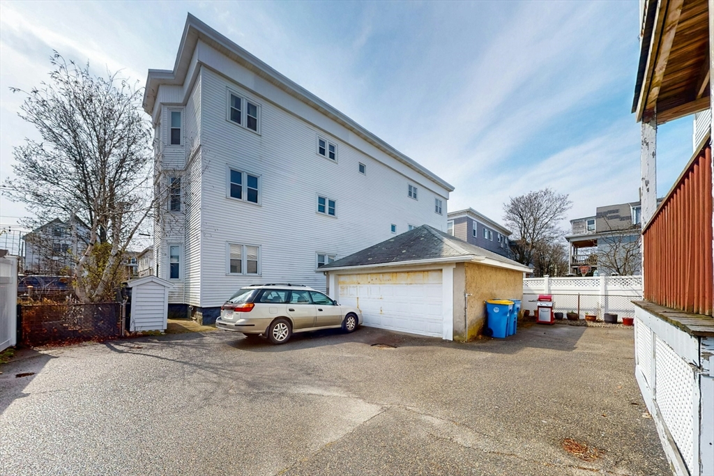 47 Dolphin Ave # 1
