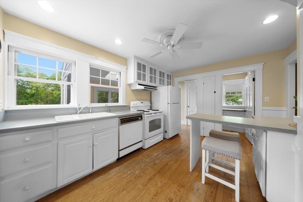 1111 Pleasant Street