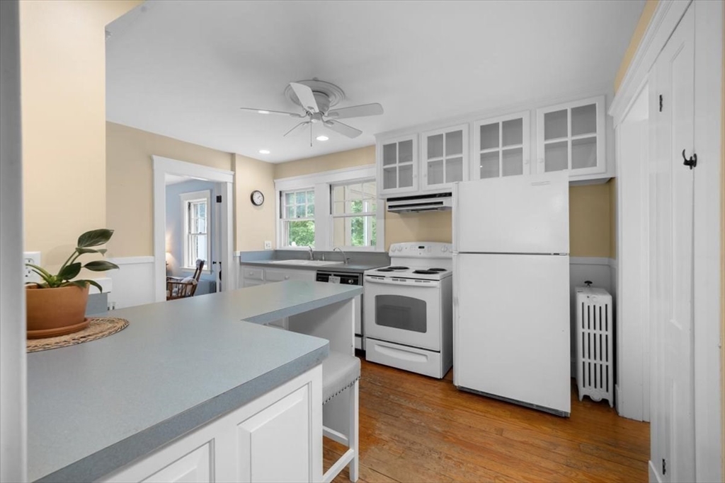 1111 Pleasant Street