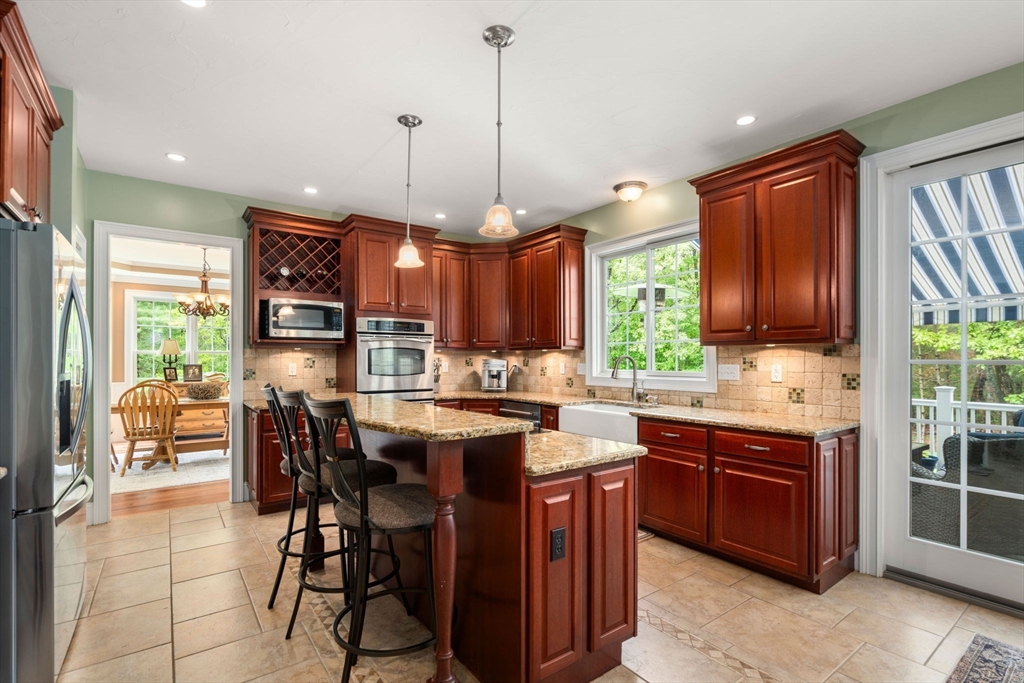 38 Blueberry Ln