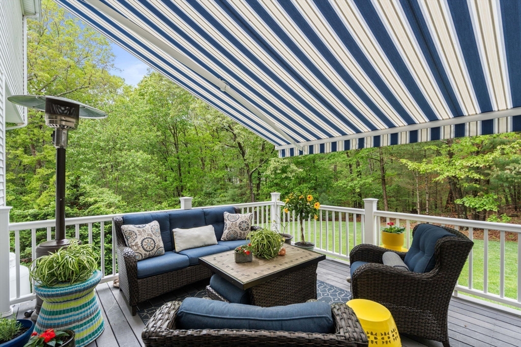 38 Blueberry Ln