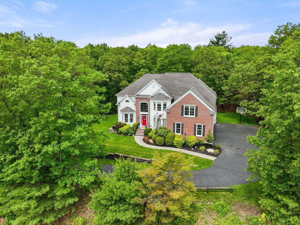 38 Blueberry Ln