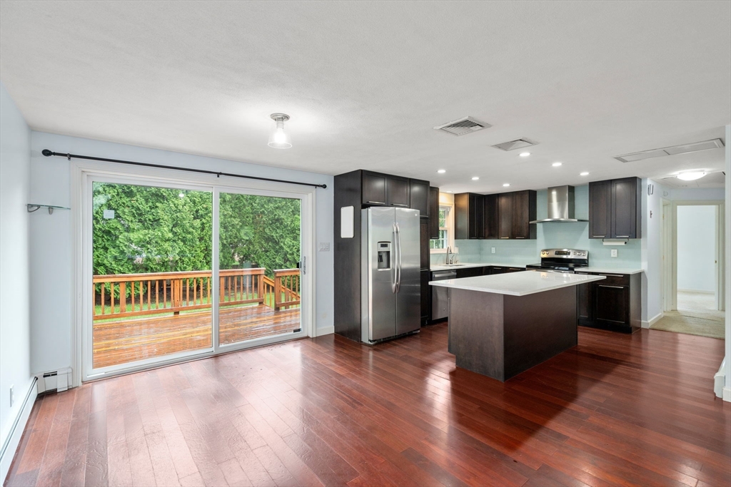 231 Totten Pond Rd
