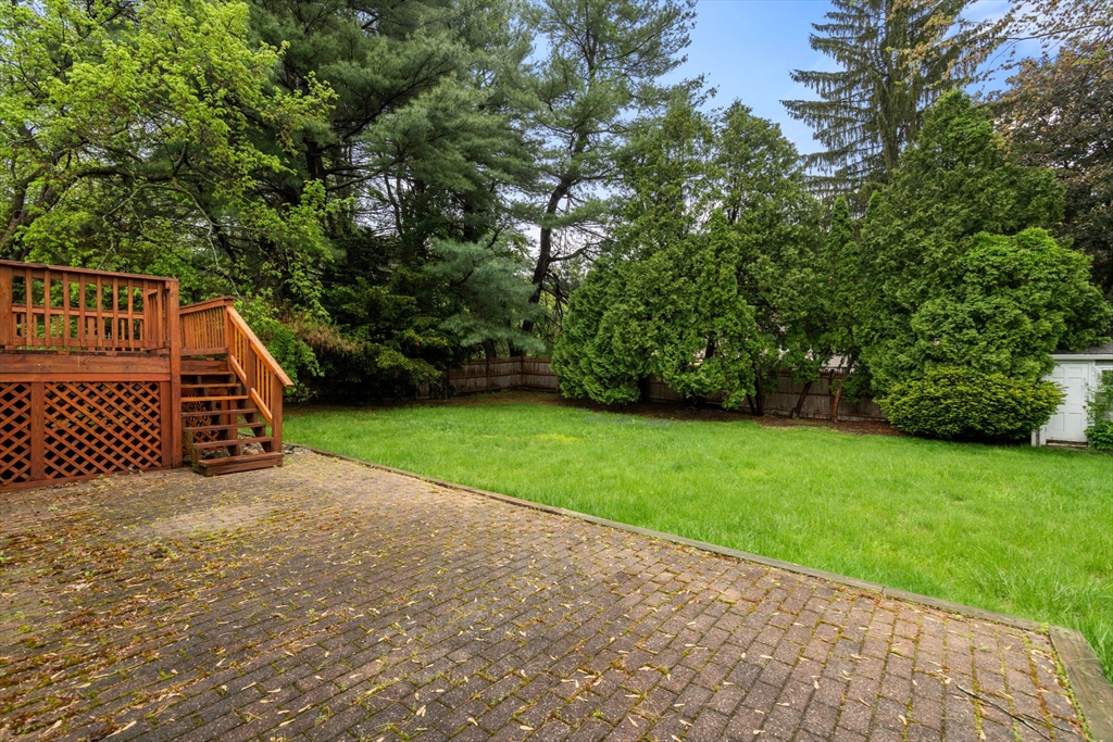 231 Totten Pond Rd