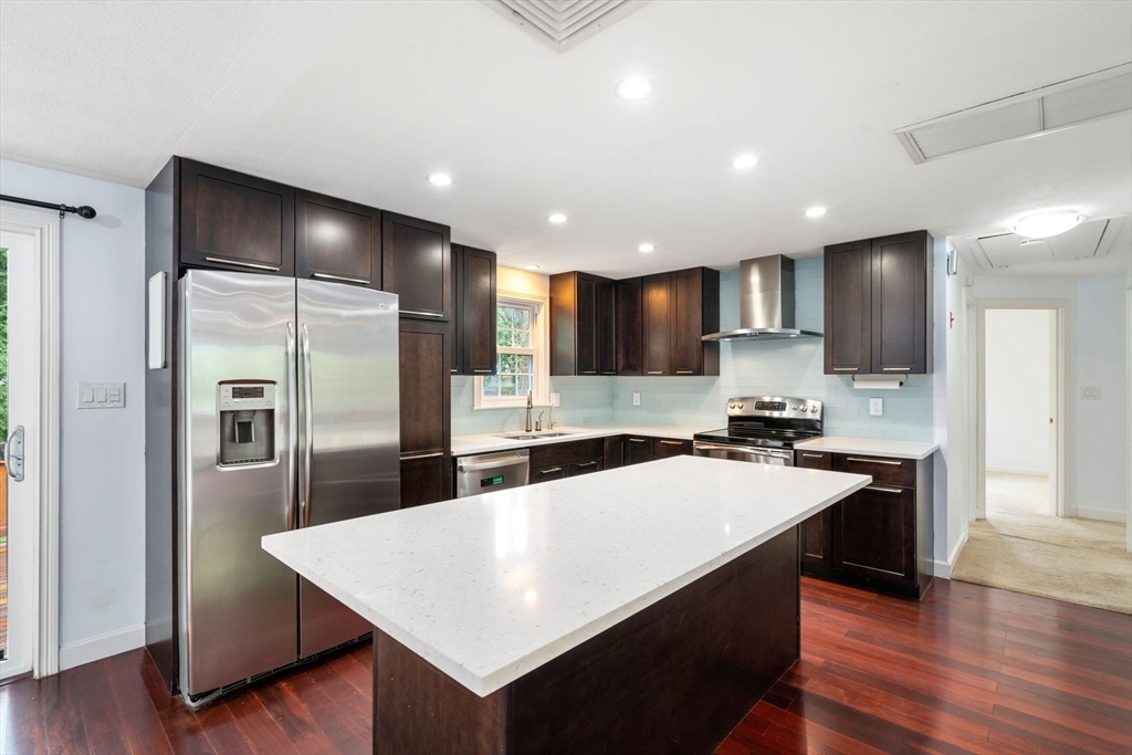 231 Totten Pond Rd