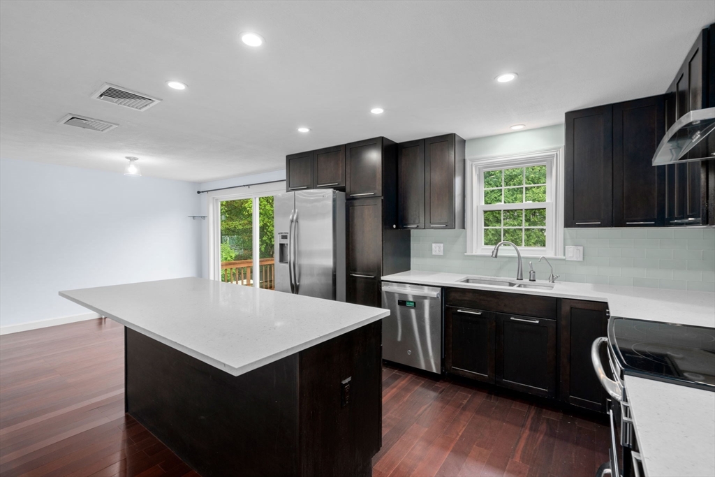 231 Totten Pond Rd