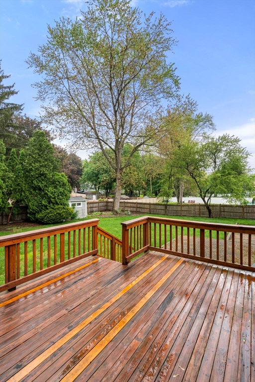 231 Totten Pond Rd
