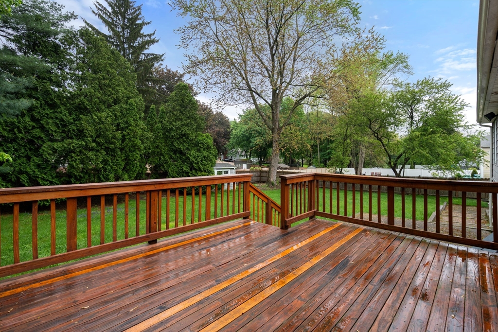 231 Totten Pond Rd