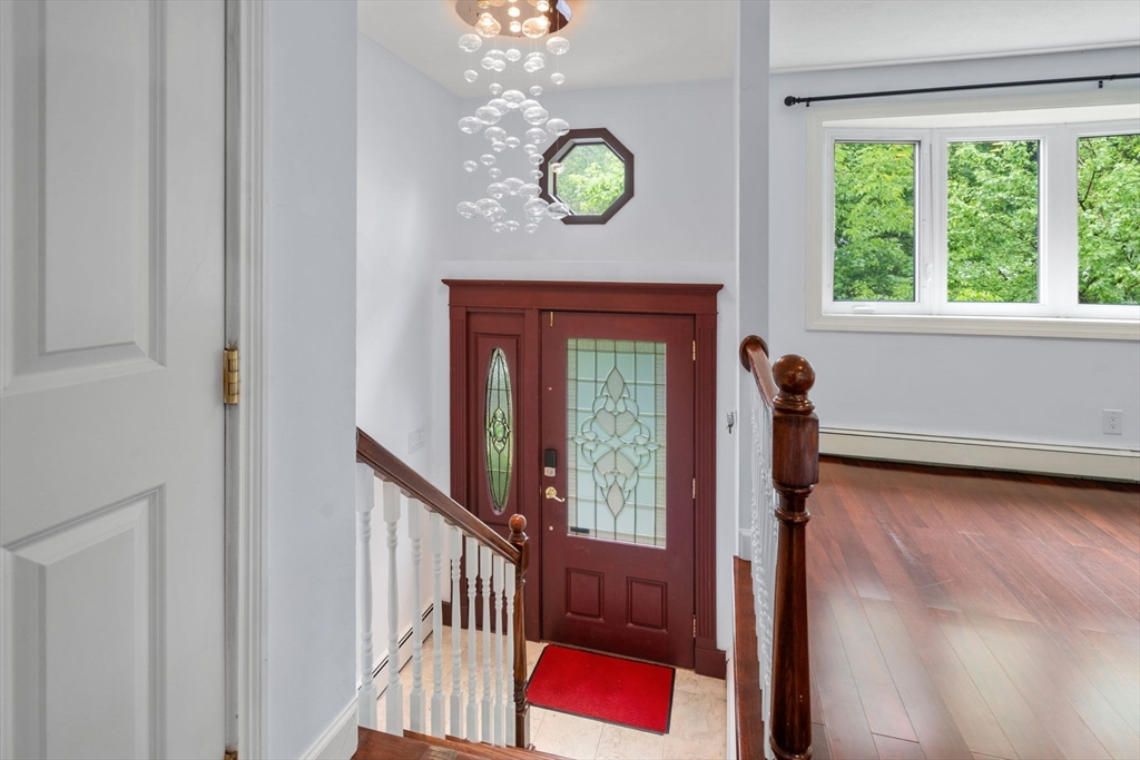 231 Totten Pond Rd