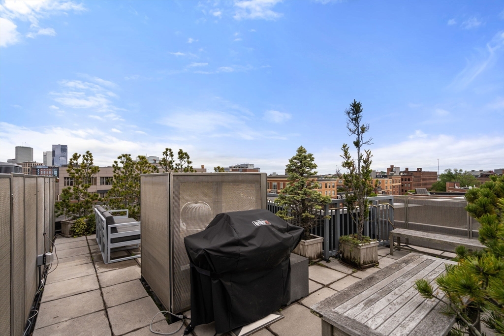 30 Union Park St # 406