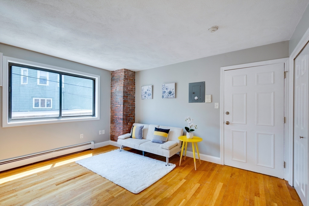 7 Mortimer Pl # 6