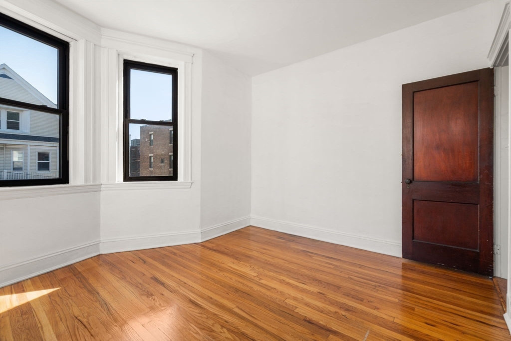 69 Quint Ave # 7
