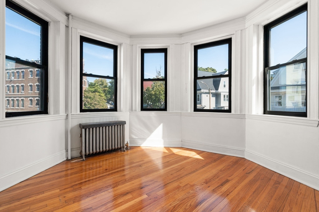 69 Quint Ave # 7