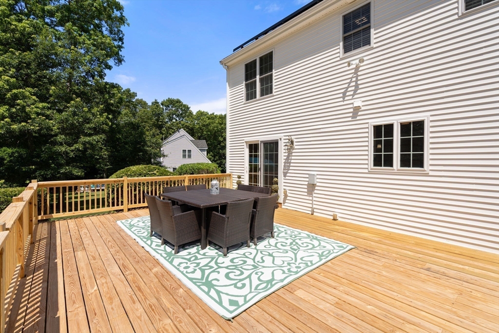 9 Devol Ave