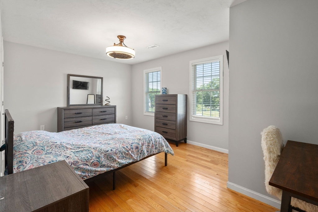 9 Devol Ave